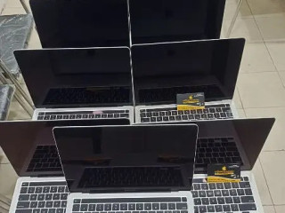 30-unit-macbook-pro-2020-13-cto-touchbar-i5-q-c-20-16gb-ram-512gb-ssd-for-sale-in-lahore